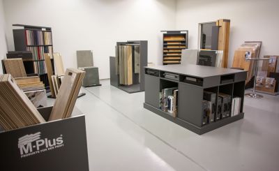 Bischoff Neu-Anspach Grävenwiesbach Baudekoration Baugestaltung Dienstleisung Service Ausstellung Tisch